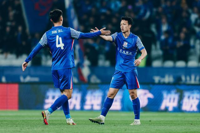 【中超】米内罗双响吴曦2助 申花3比1逆转玉昆